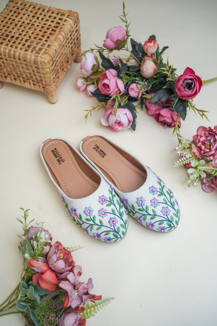 White Floral Embroidered Juttis for Women