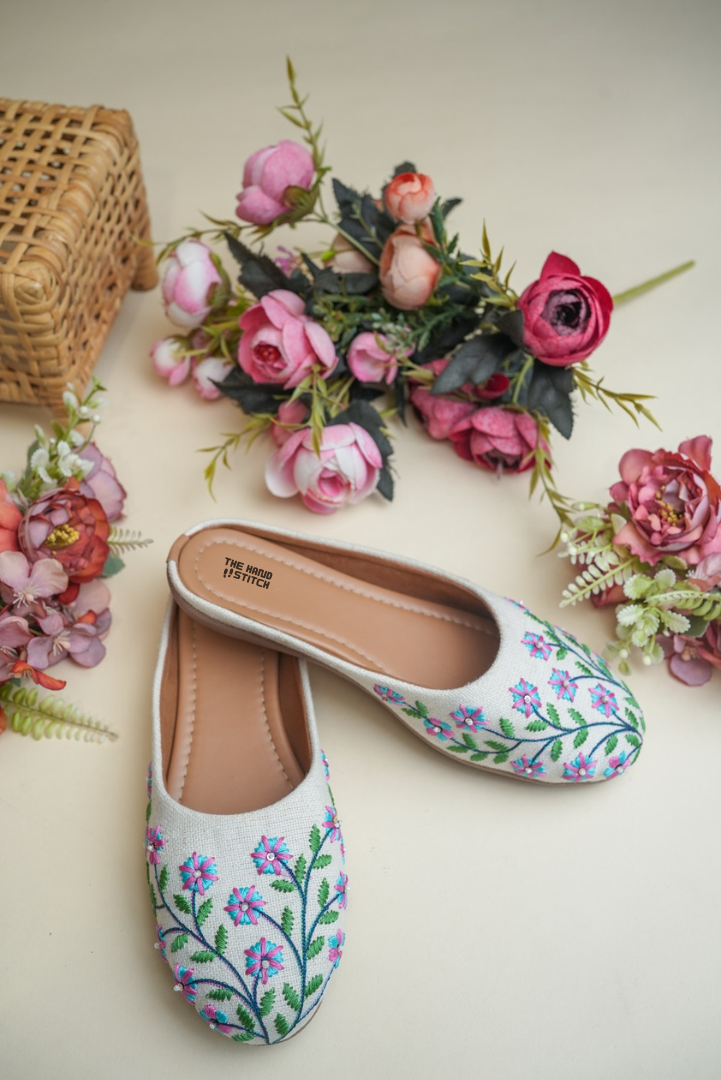 White Floral Embroidered Juttis for Women