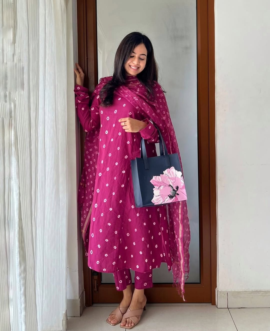 Handstitch_kurta_set_Kurti_Set_11.jpg