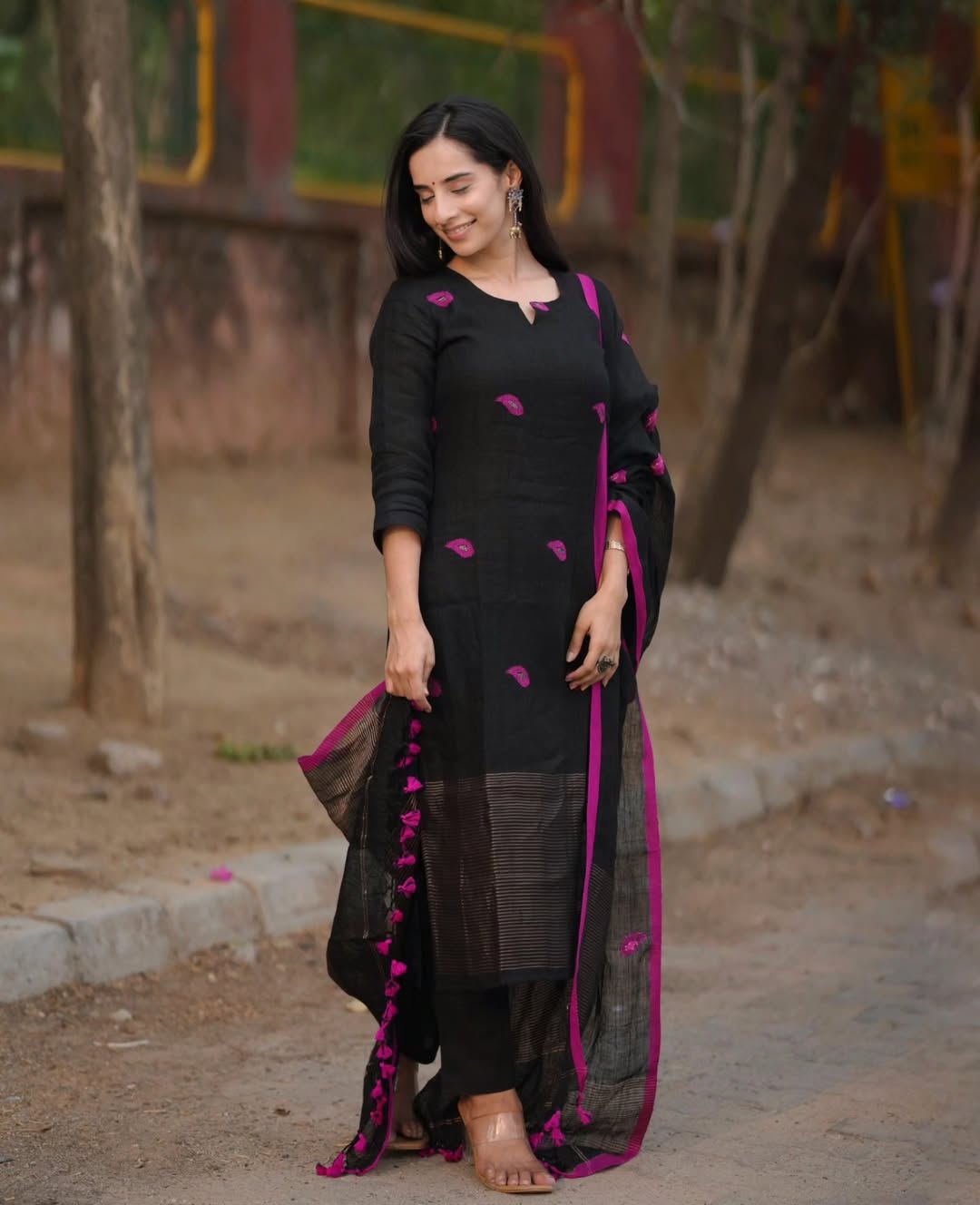 Women Premium Black Handloom Kurta Set with Zari Border & Tassel Dupatta