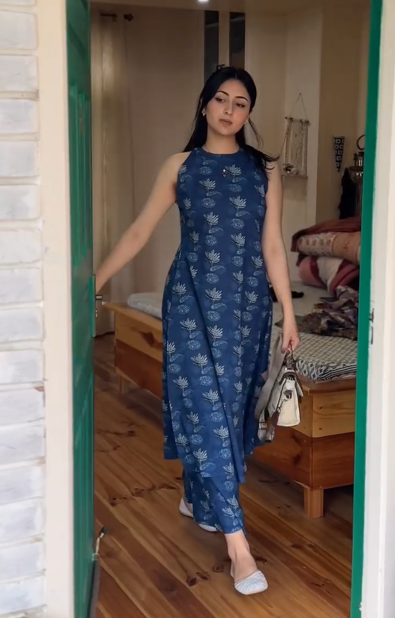 Blue Floral Printed Kurta Set with Dupatta for Women Elegant Ethnic Wear
