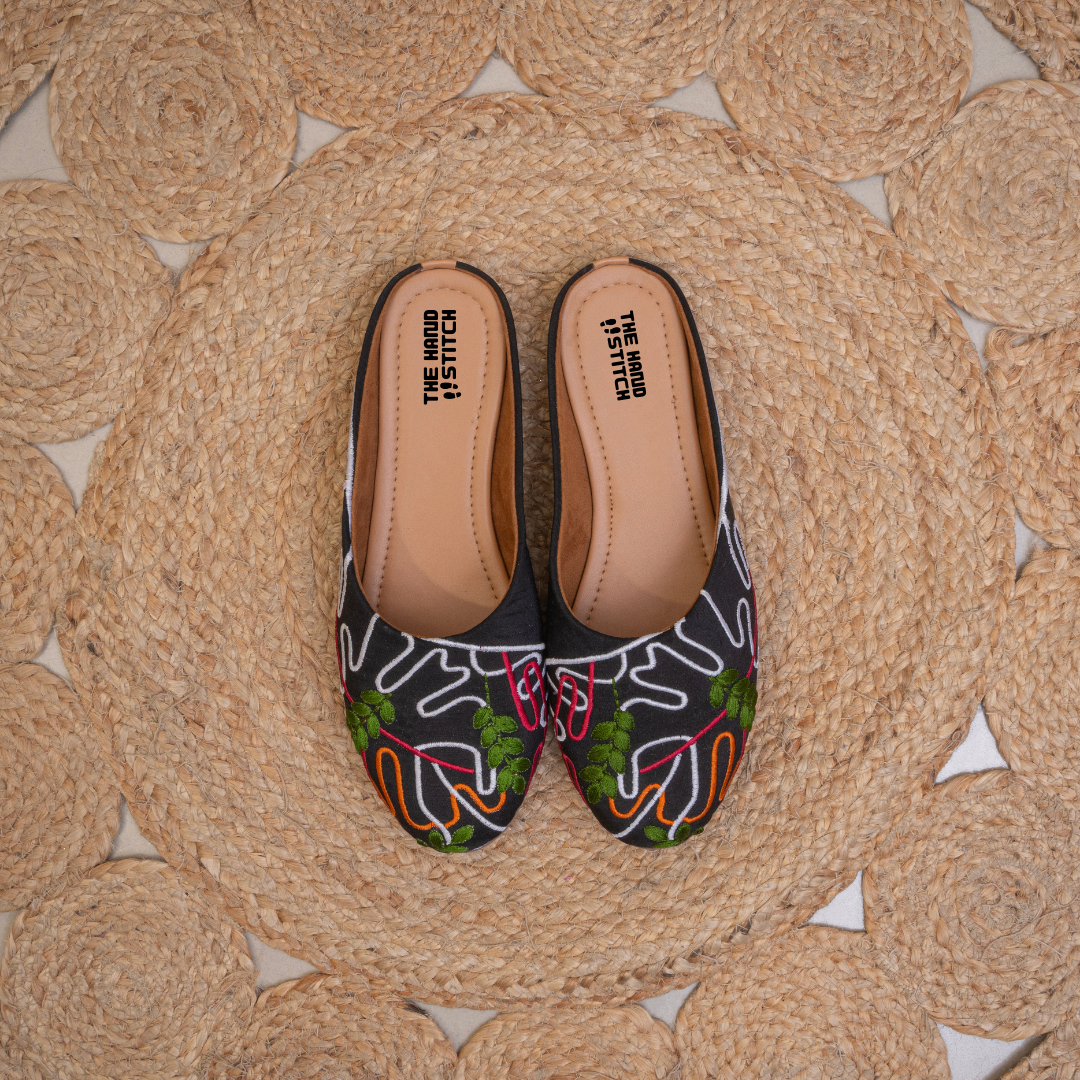 Women's Black Embroidered Juttis Handcrafted Ethnic Mojdis