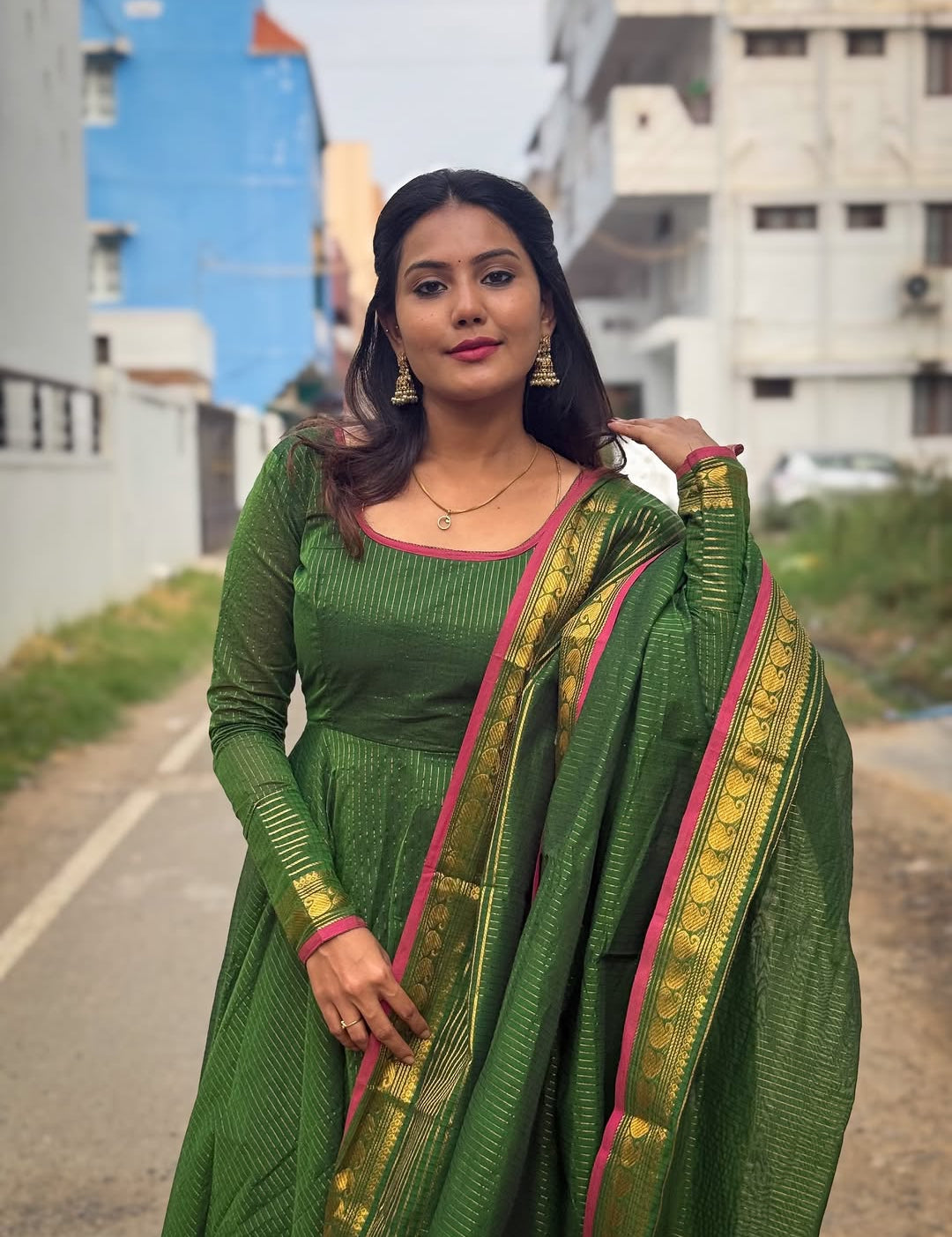 handstitch_green_gown_1.jpg