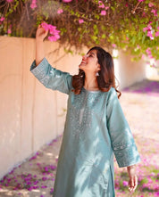 Ivory Floral Printed Short Kurti for Women Stylish Casual Ethnic Top