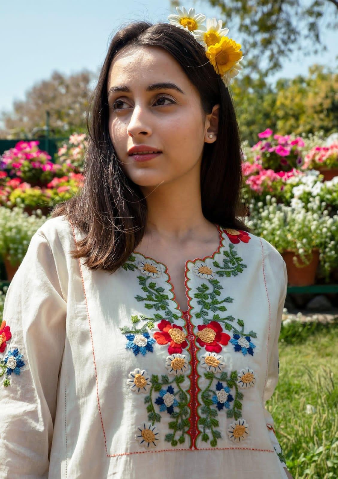 Garden Grace Embroidered Cotton GOWN