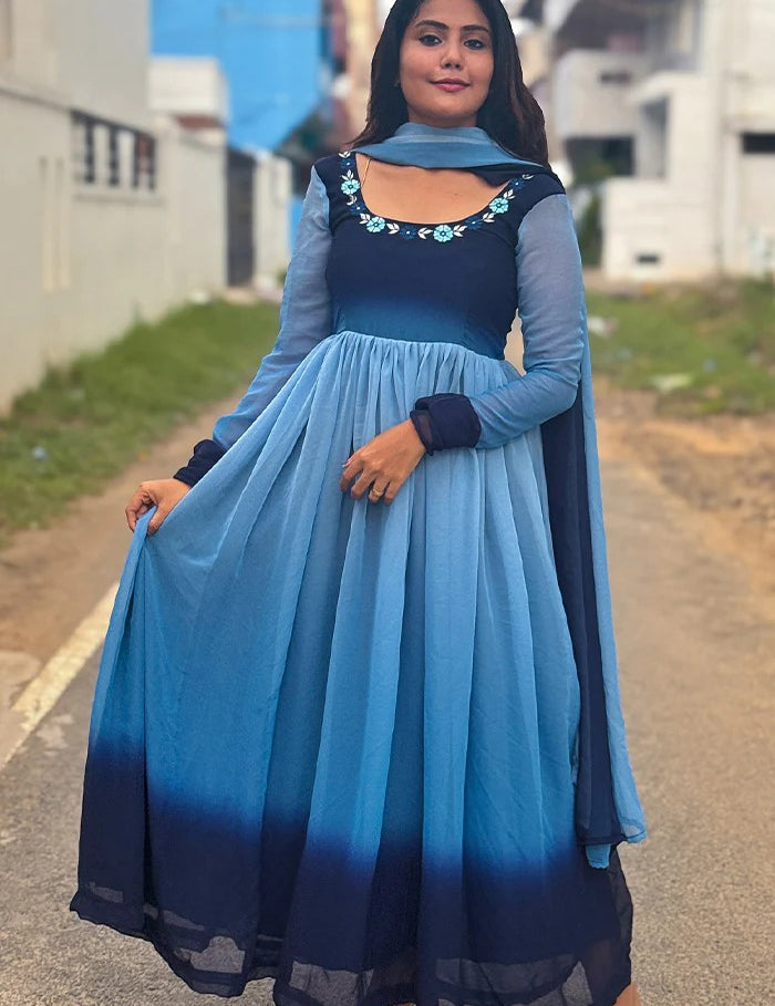 imgi_17_liala-blue.jpg