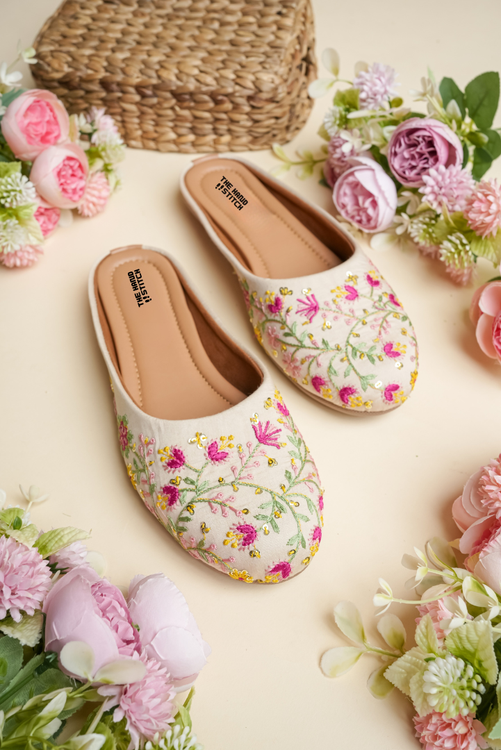 The Hand Stitch Cream Floral Embroidered Women Juttis