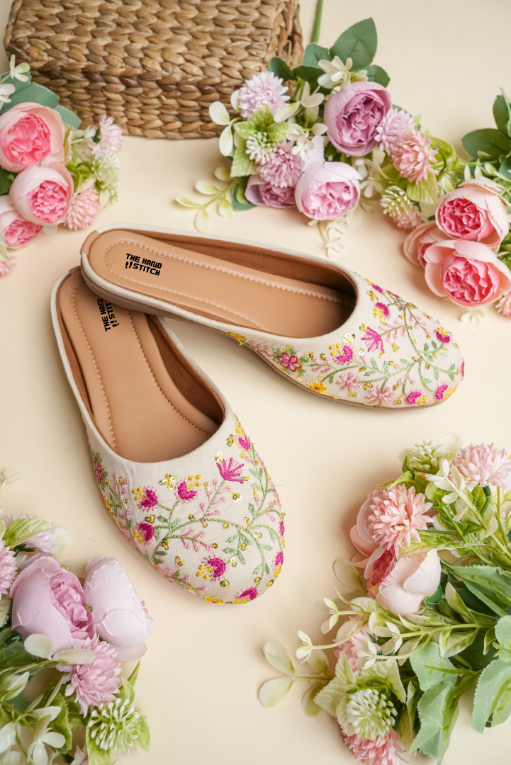 The Hand Stitch Cream Floral Embroidered Women Juttis