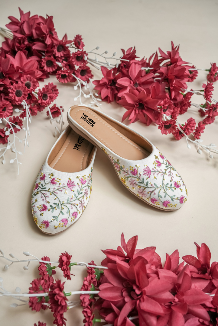White Floral Embroidered Juttis for Women