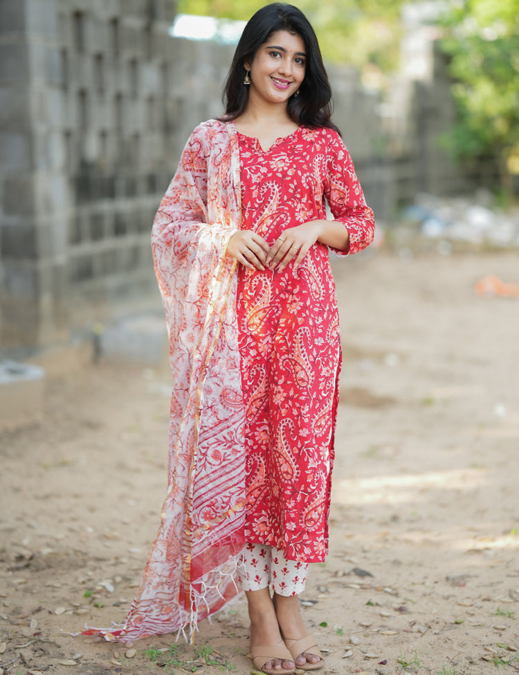 the-hand-stitch-designer-kurta-set-gown-lattest-kurtis_1204.jpg