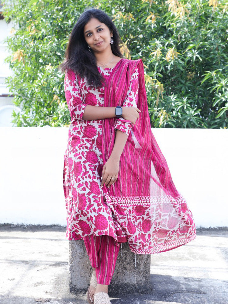 TheHandStitch Pink Floral Printed Kurti Set with Dupatta Stylish Cotton Ethnic Wear for Women