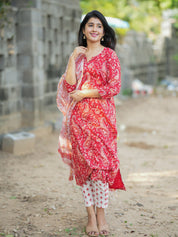 Red Paisley Printed Kurta Pant Dupatta Set for Women Elegant Ethnic Cotton Suit