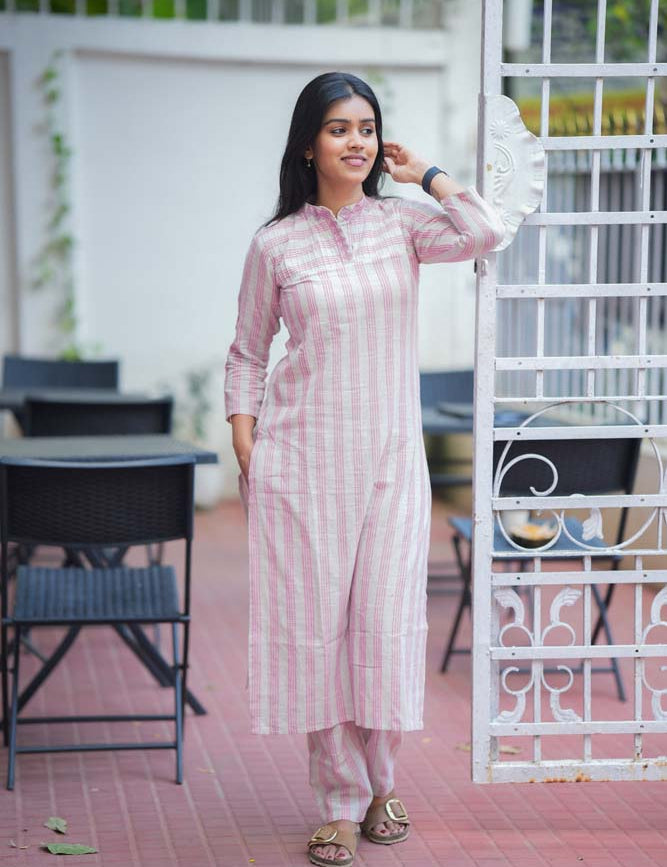 the-hand-stitch-designer-kurta-set-gown-lattest-kurtis_1252.jpg