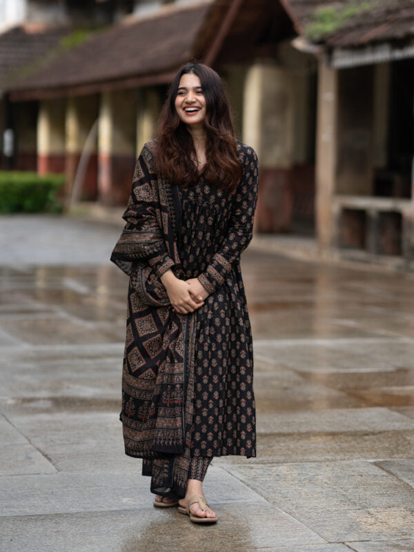 Black Printed Kurta Pant Dupatta Set for Women | Elegant Traditional Ethnic Wear