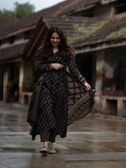 Black Printed Kurta Pant Dupatta Set for Women | Elegant Traditional Ethnic Wear