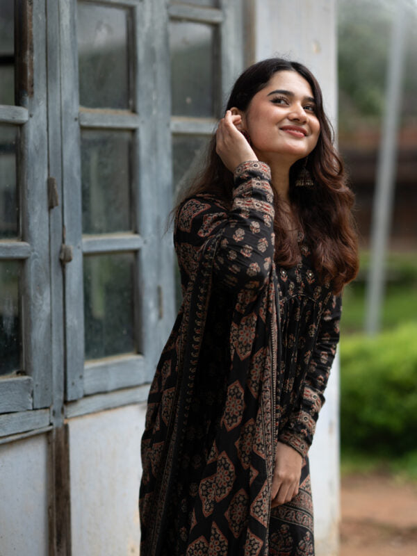 Black Printed Kurta Pant Dupatta Set for Women | Elegant Traditional Ethnic Wear