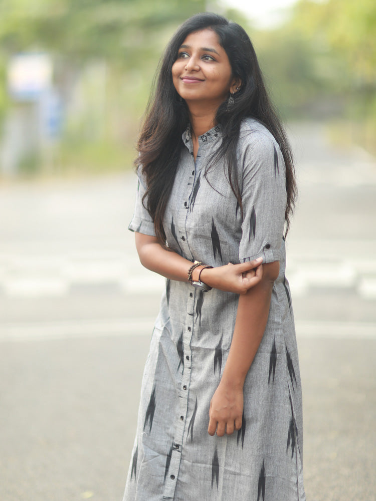 TheHandStitch Grey Ikat Printed Cotton Kurti Set for Women Minimal Casual Ethnic Wear
