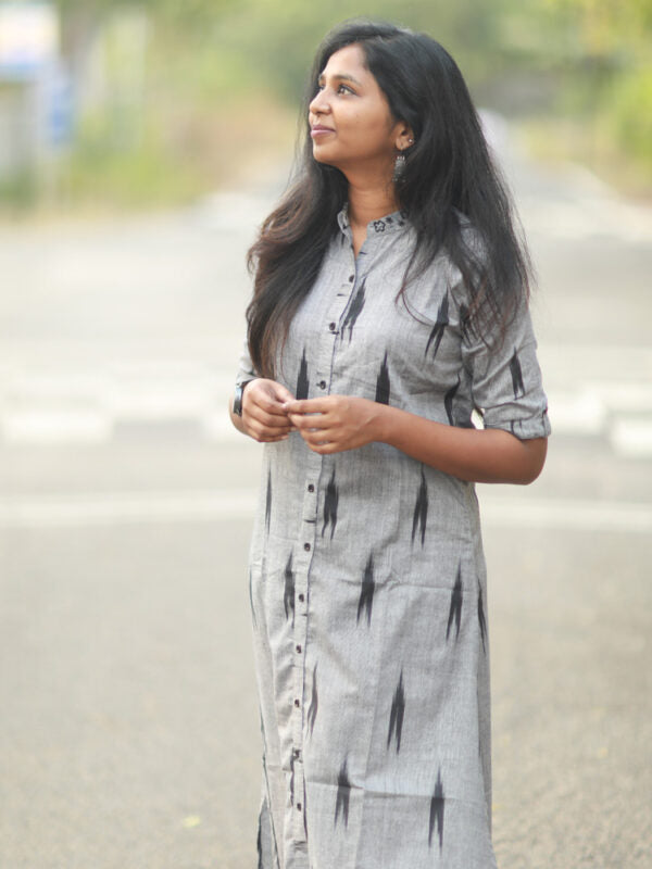TheHandStitch Grey Ikat Printed Cotton Kurti Set for Women Minimal Casual Ethnic Wear