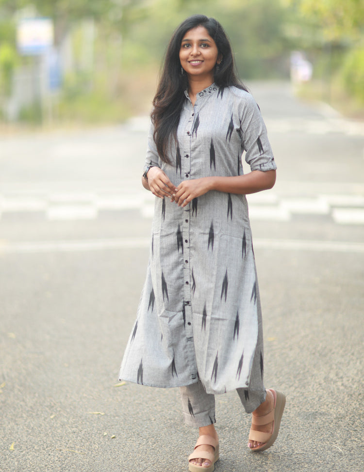 the-hand-stitch-designer-kurta-set-gown-lattest-kurtis_1285.jpg