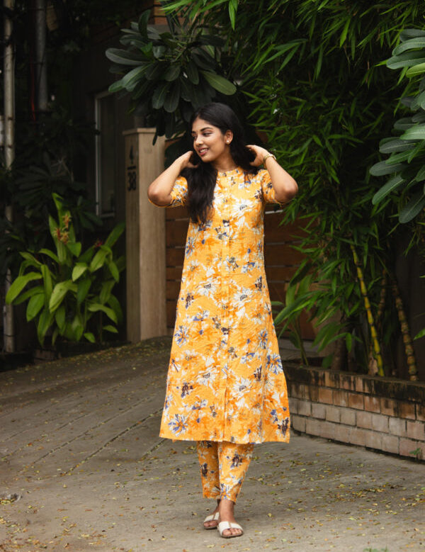 the-hand-stitch-designer-kurta-set-gown-lattest-kurtis_1293.jpg