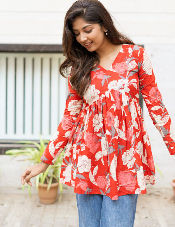 the-hand-stitch-designer-kurta-set-gown-lattest-kurtis_1300.jpg