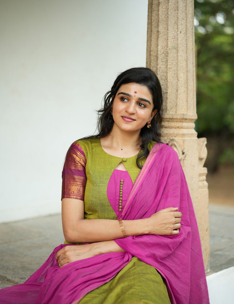 the-hand-stitch-designer-kurta-set-gown-lattest-kurtis_1363.jpg