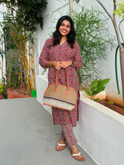 Black & Red Floral Printed Kurta Pant Set for Women Stylish Everyday Ethnic Wear
