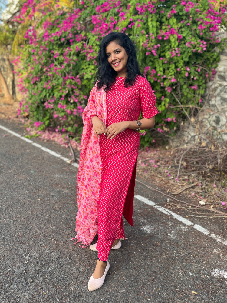 TheHandStitch Pink Zigzag Printed Kurti Set with Floral Dupatta Stylish Ethnic Wear for Women