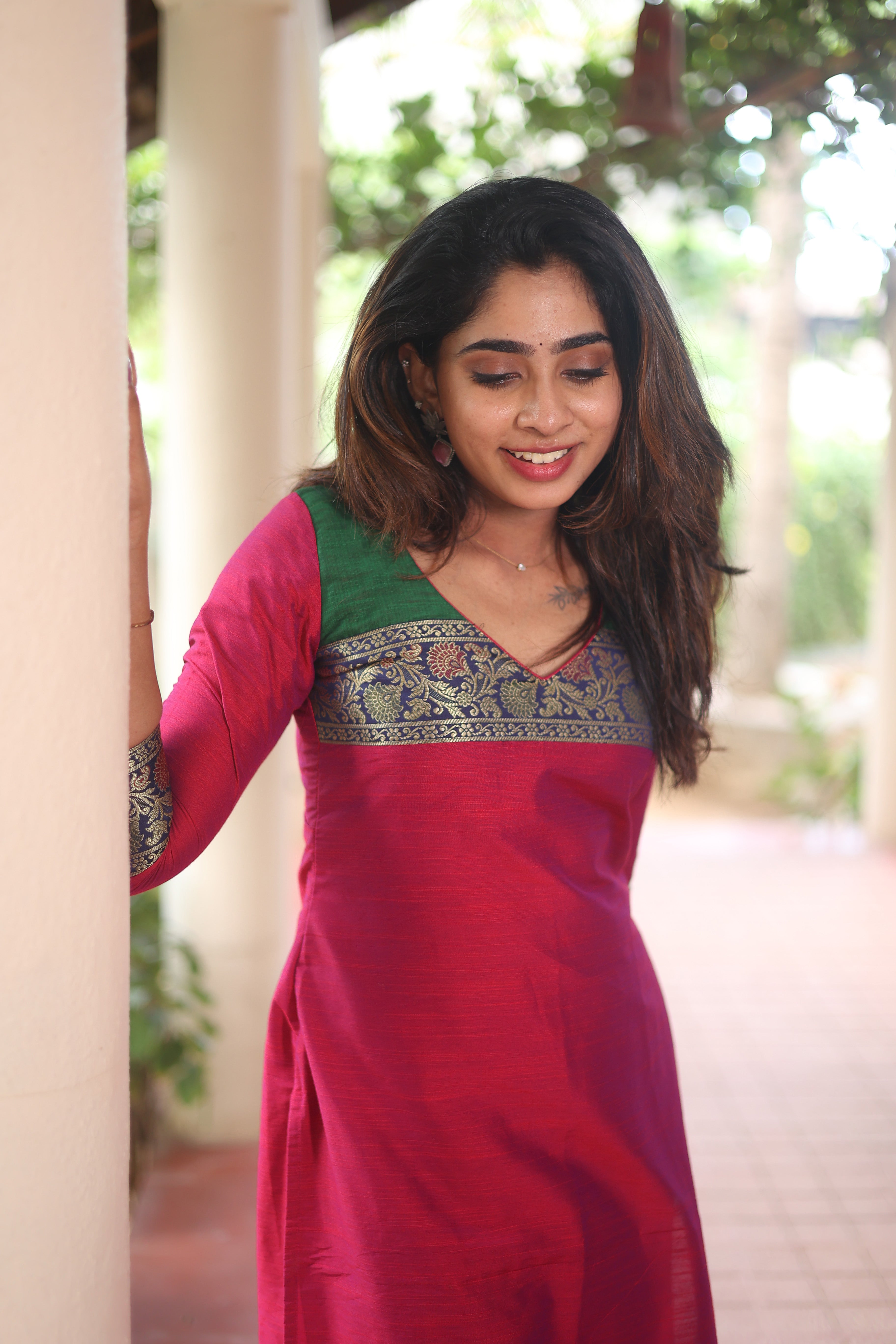 Pink Silk Kurta Set for Women Elegant Ethnic Straight Fit Suit