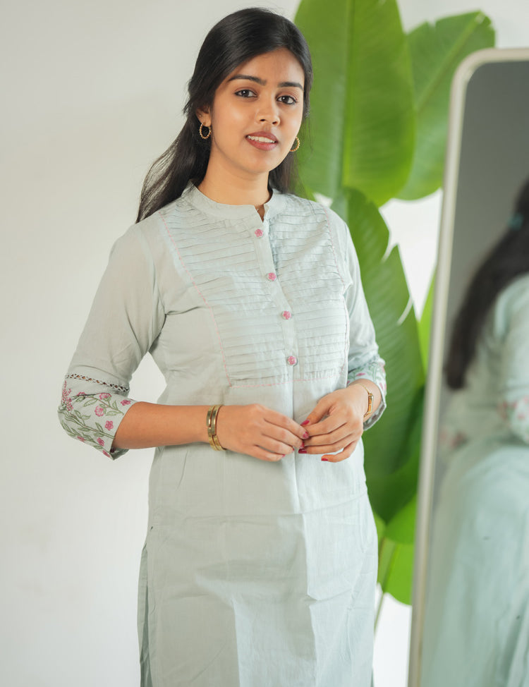 the-hand-stitch-designer-kurta-set-gown-lattest-kurtis_1482.jpg