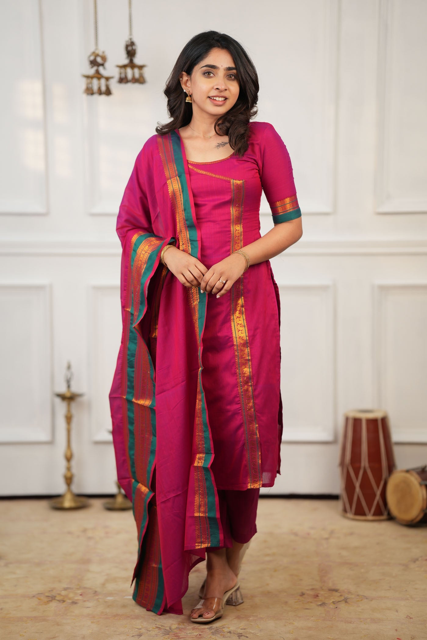 Women Floral Pink Hand Work Kurta Set In Low Rate
