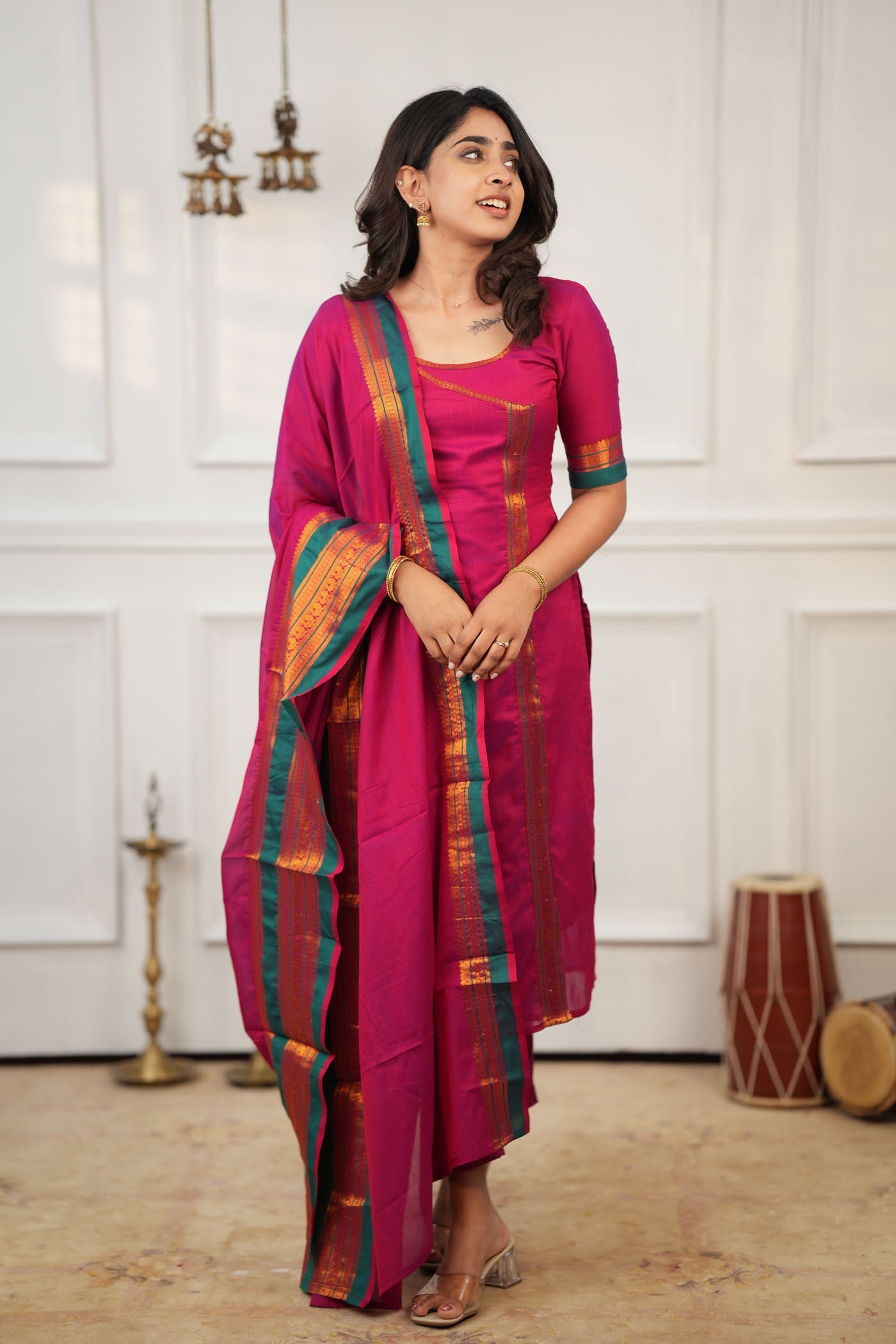 Women Floral Pink Hand Work Kurta Set In Low Rate