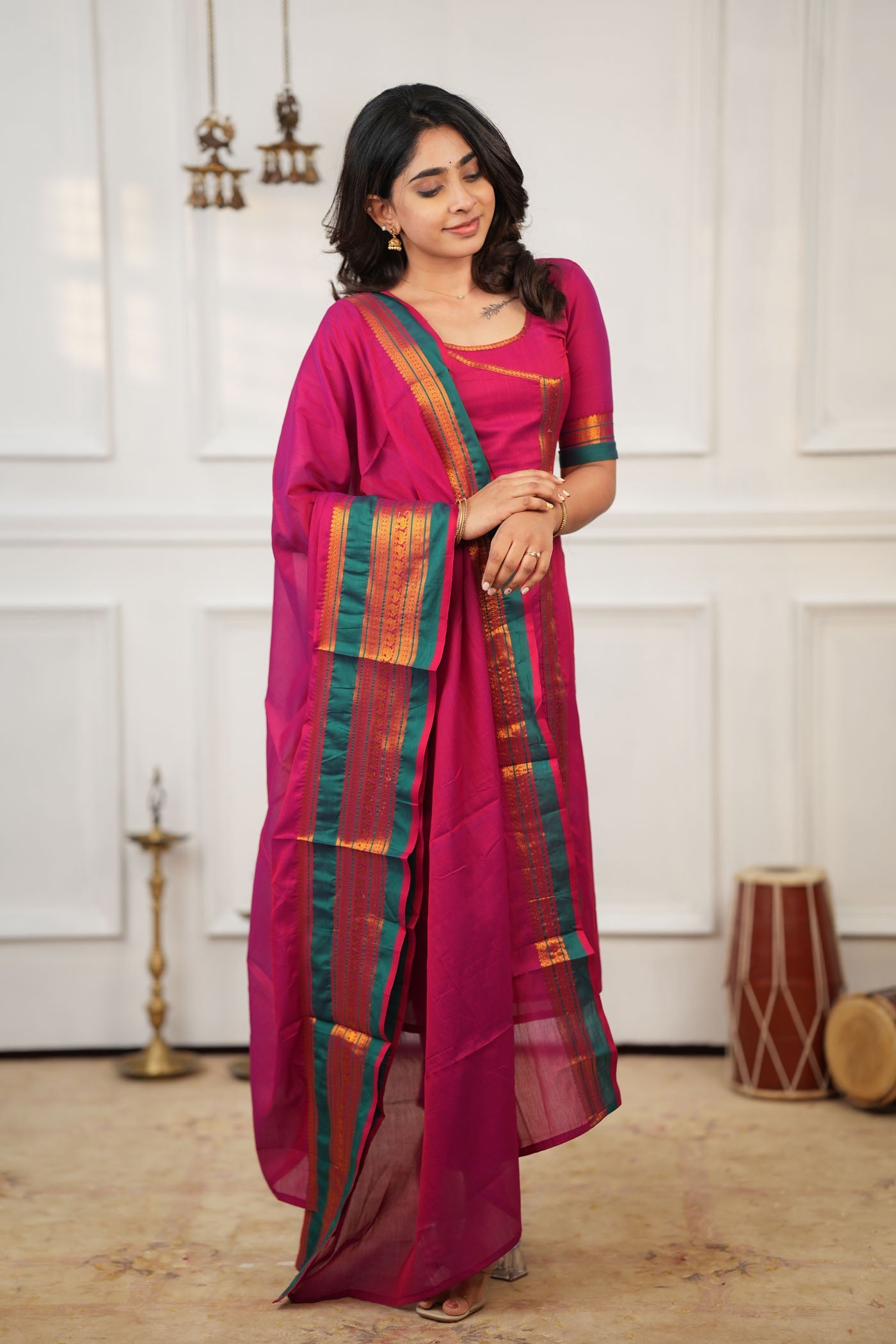 Women Floral Pink Hand Work Kurta Set In Low Rate