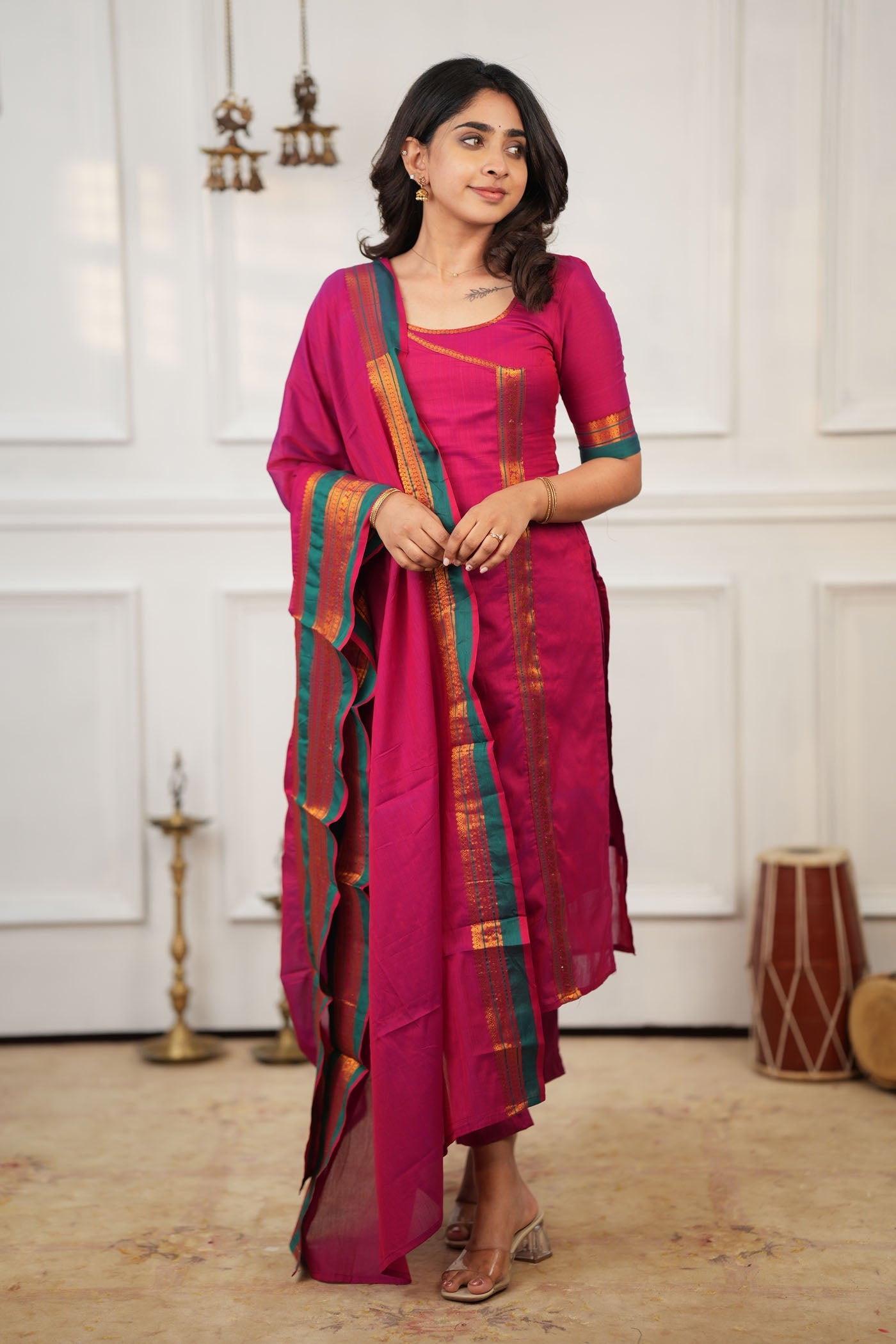 Women Floral Pink Hand Work Kurta Set In Low Rate
