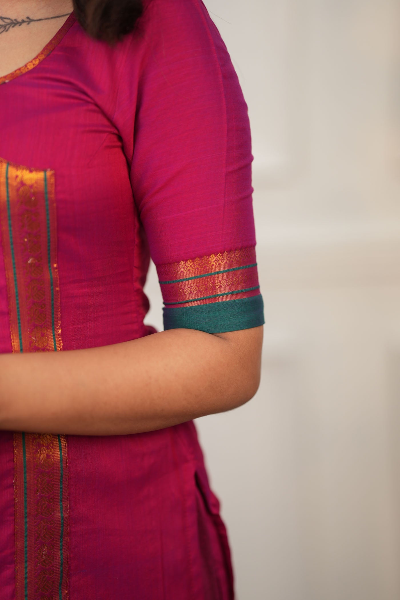 Women Floral Pink Hand Work Kurta Set In Low Rate