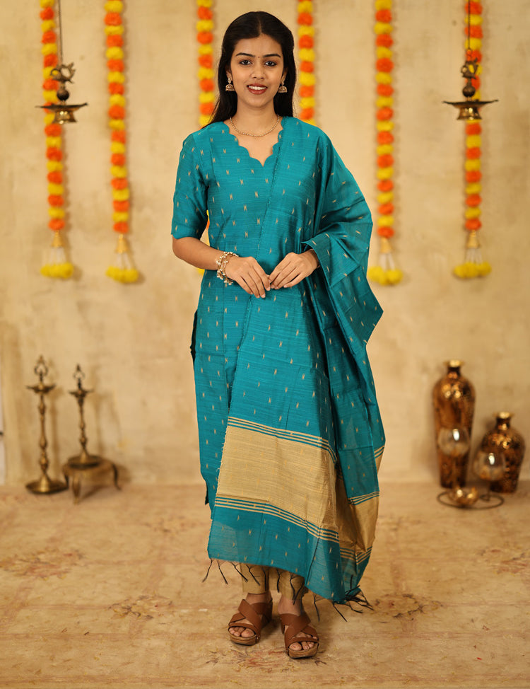the-hand-stitch-designer-kurta-set-gown-lattest-kurtis_1582.jpg