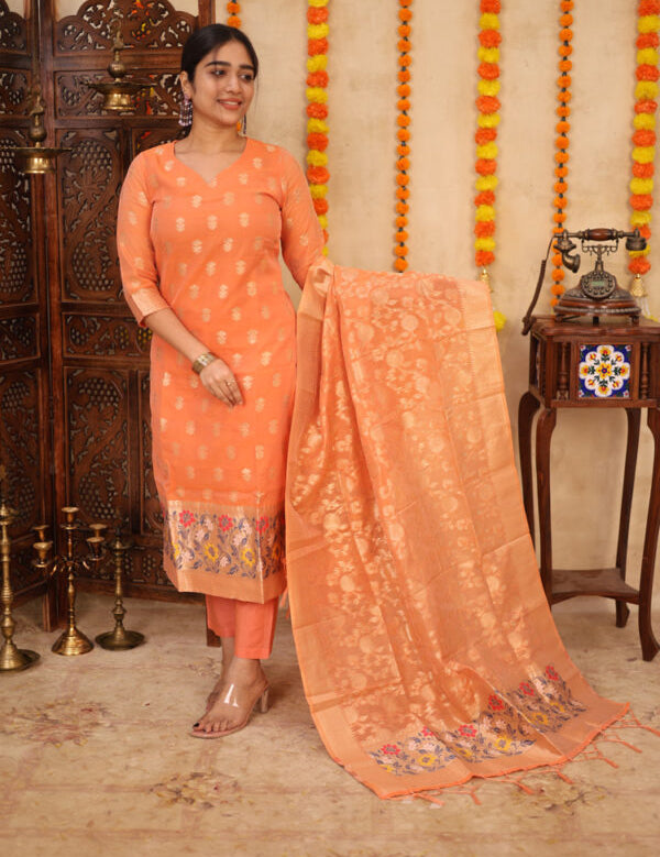 the-hand-stitch-designer-kurta-set-gown-lattest-kurtis_1636.jpg