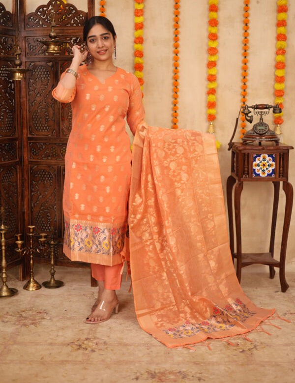 the-hand-stitch-designer-kurta-set-gown-lattest-kurtis_1637.jpg