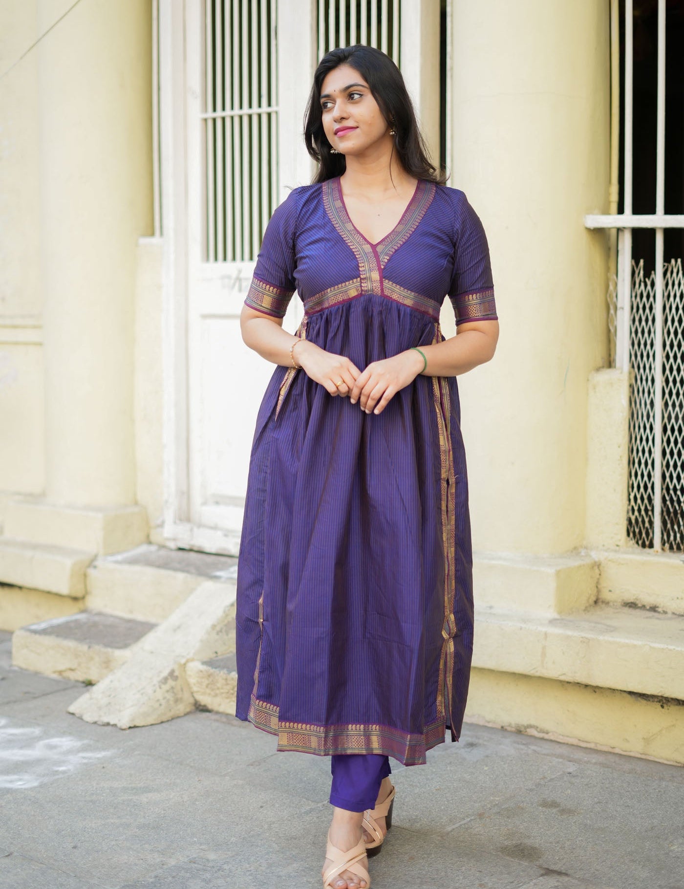 the-hand-stitch-designer-kurta-set-gown-lattest-kurtis_1896.jpg
