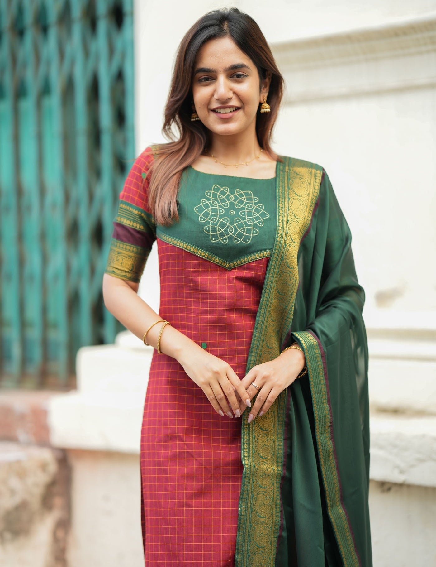 the-hand-stitch-designer-kurta-set-gown-lattest-kurtis_2419.jpg