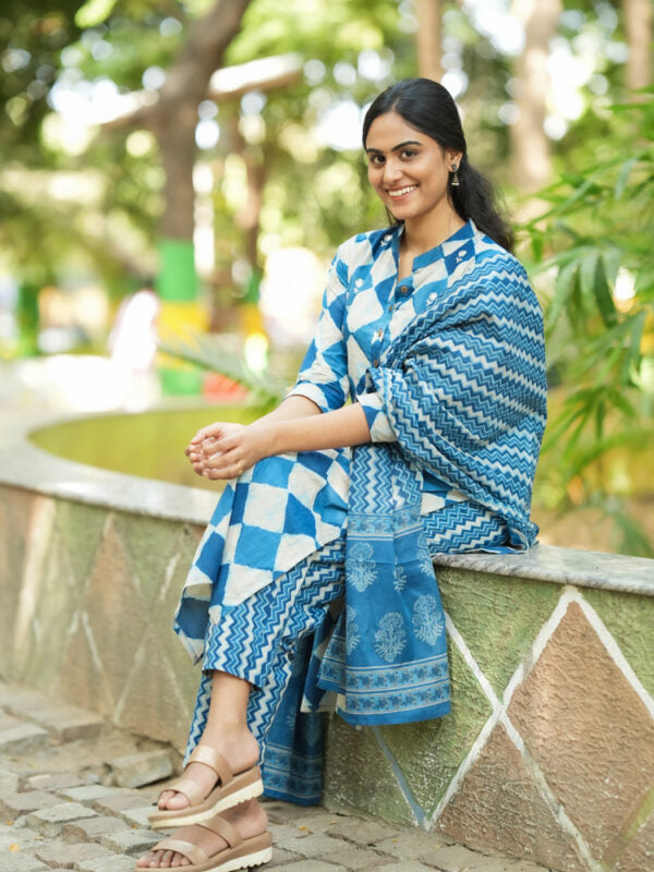 Blue Handblock Printed Kurti Pant Set with Dupatta Elegant Cotton Ethnic Wear for Women