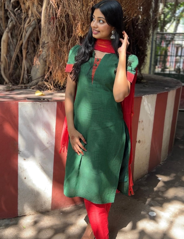 the-hand-stitch-designer-kurta-set-gown-lattest-kurtis_2771.jpg