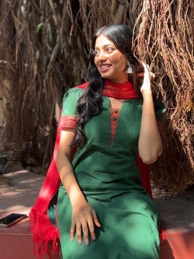 Emerald Green Kurta Set for Women Elegant Cotton Ethnic Wear with Dupatta