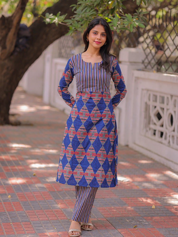 Blue Geometric Printed Kurta Pant Set for Women Stylish Cotton Ethnic Wear