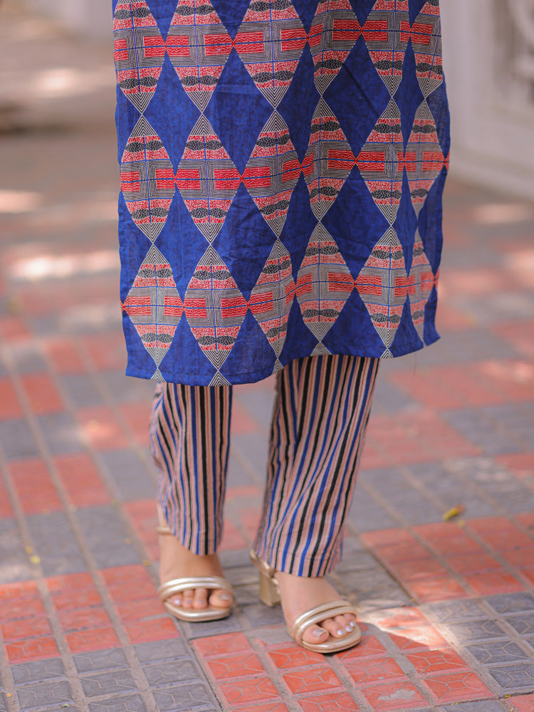Blue Geometric Printed Kurta Pant Set for Women Stylish Cotton Ethnic Wear