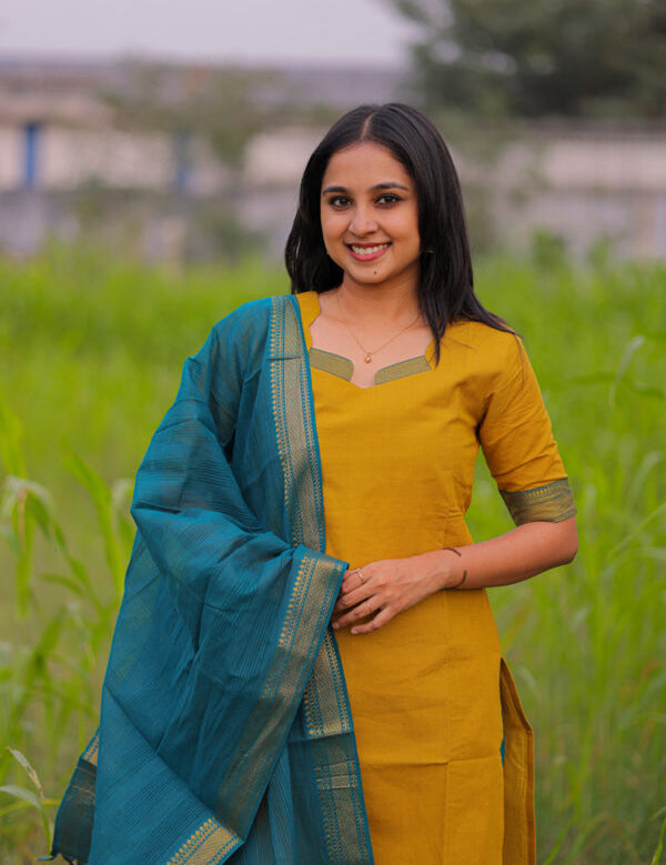 the-hand-stitch-designer-kurta-set-gown-lattest-kurtis_2980.jpg