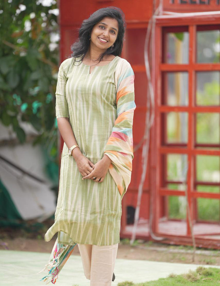 the-hand-stitch-designer-kurta-set-gown-lattest-kurtis_3041.jpg