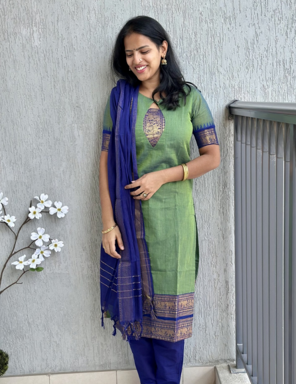 the-hand-stitch-designer-kurta-set-gown-lattest-kurtis_34.png