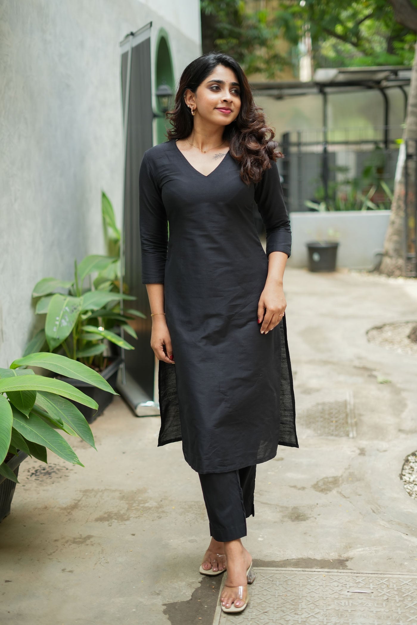 Black Straight Kurta Set for Women Elegant Solid Ethnic Wear