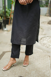 Black Straight Kurta Set for Women Elegant Solid Ethnic Wear